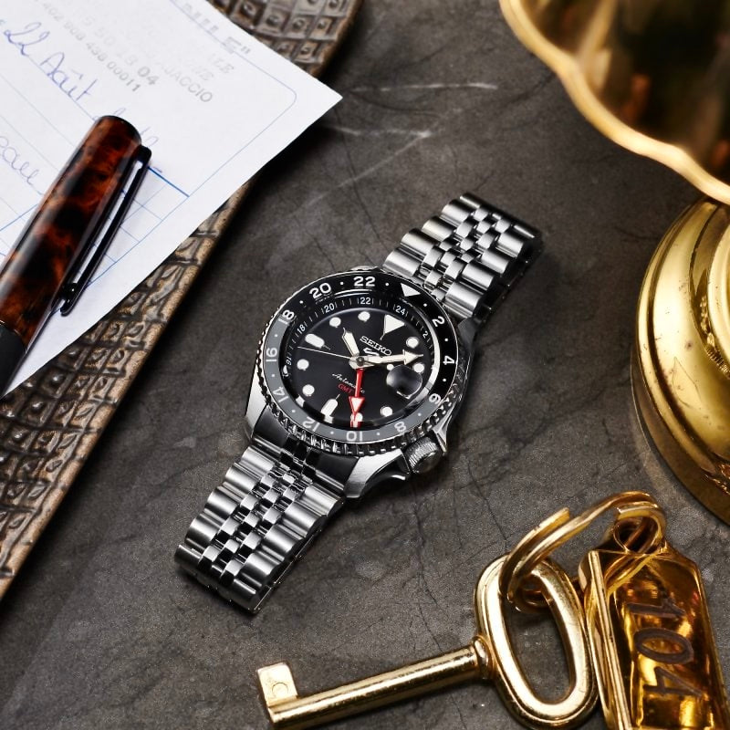 SEIKO 5 WATCHES Mod. SSK001K1 - Simons & Roth Watches