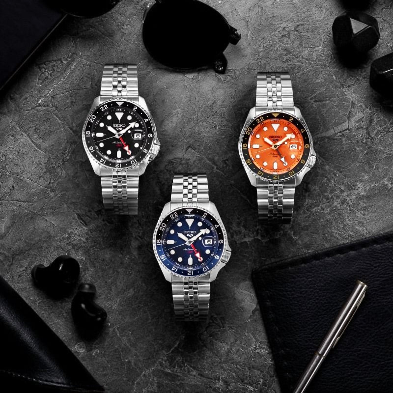 SEIKO 5 WATCHES Mod. SSK001K1 - Simons & Roth Watches