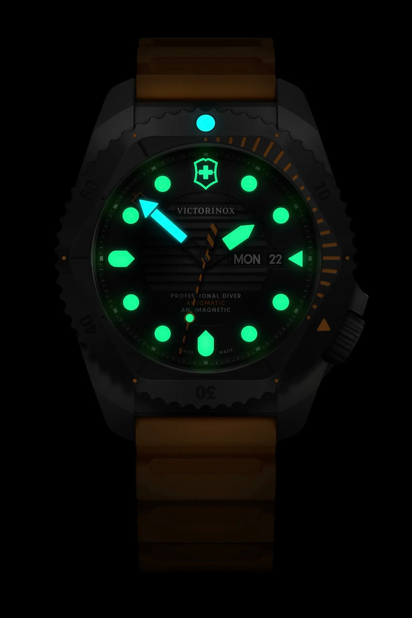 VICTORINOX WATCHES Mod. V241996 - Simons & Roth Watches